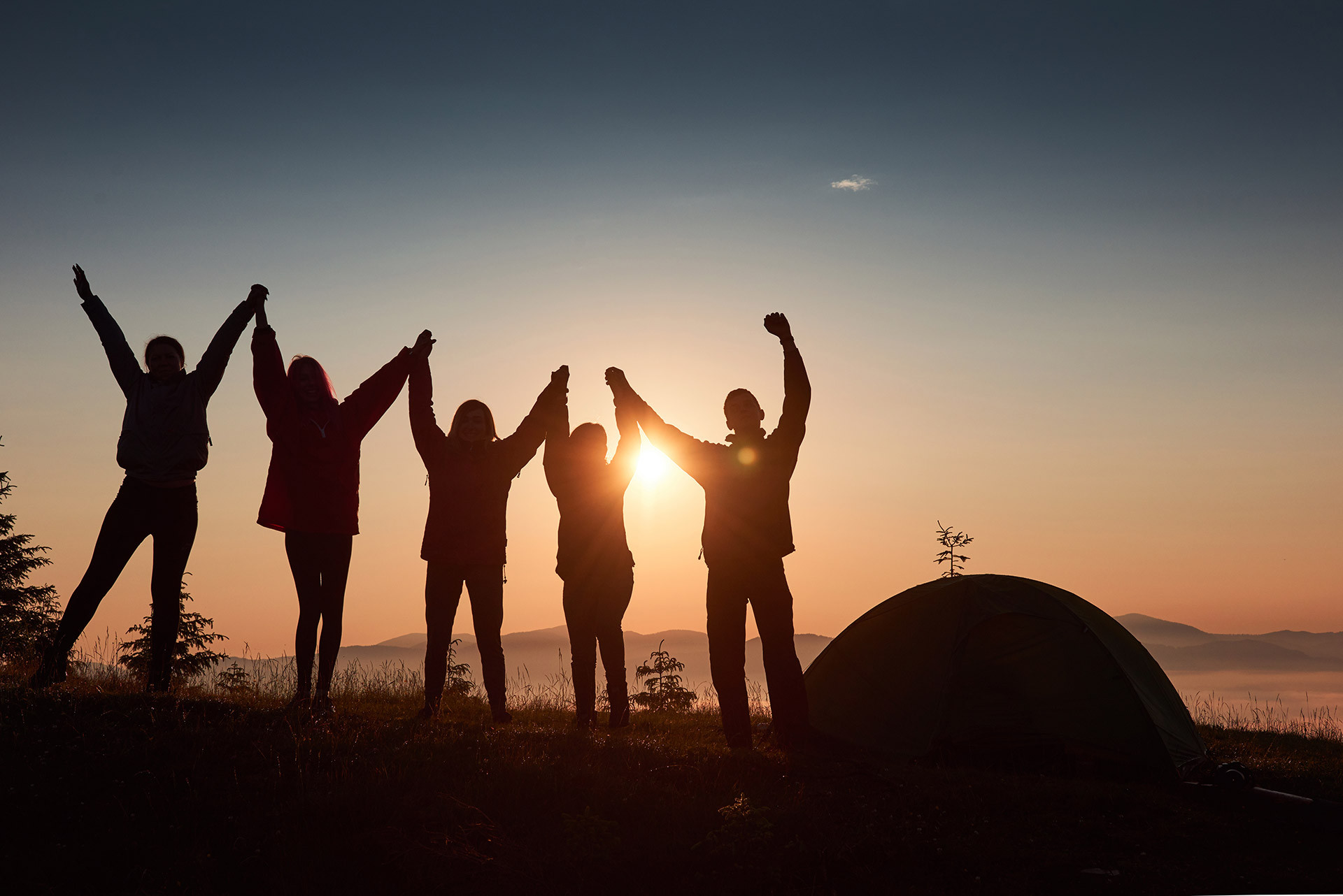 Bivouac nuit en montagne Chamrousse - © Freepik - standret Bivouac nuit en montagne Chamrousse