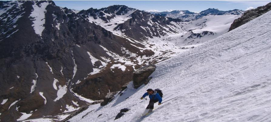 Ski hors-piste accompagné - © DR Ski hors-piste accompagné