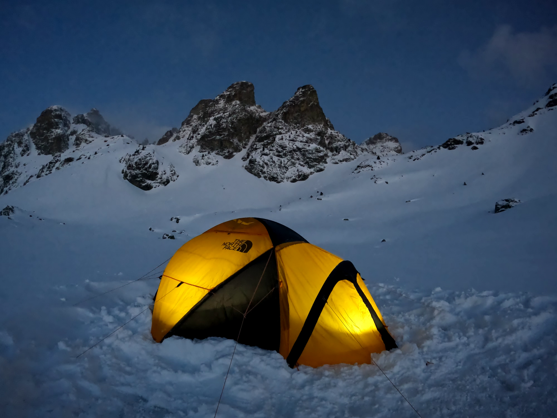 Bivouac sur glace Chamrousse - © Dive Xtreme Bivouac sur glace Chamrousse