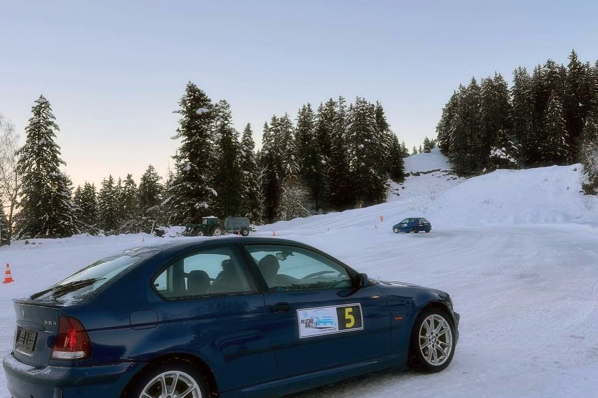 Fahren auf Schnee und Eis Chamrousse - © GTR Mountain Fahren auf Schnee und Eis Chamrousse
