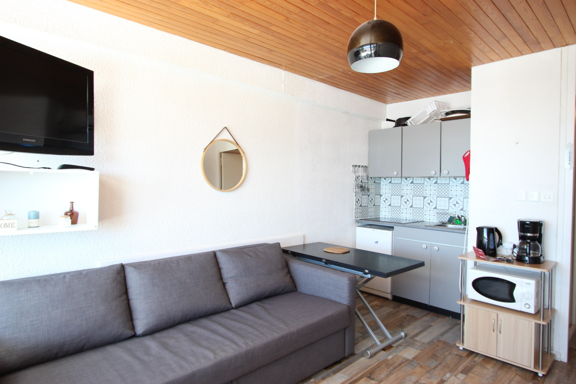 _lv_images__lot_0015060007_01_5702630