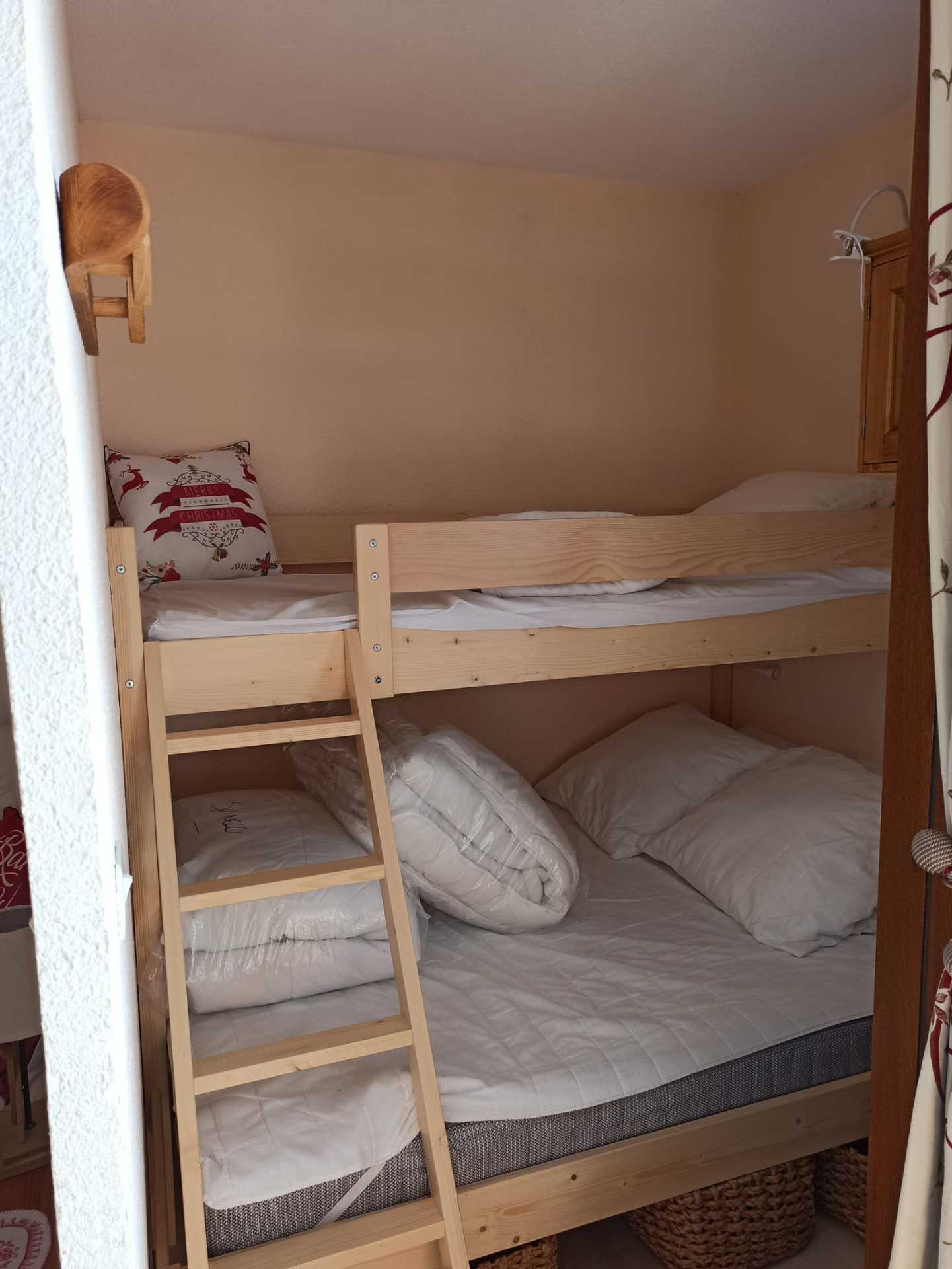 _lv_images__lot_0015100604_04_6011406