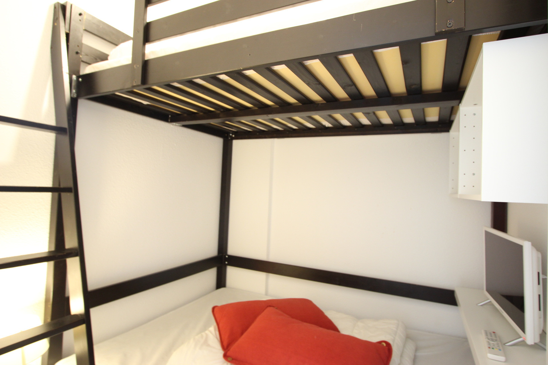 _lv_images__lot_0016190421_04_5702021 _lv_images__lot_0016190421_04_5702021