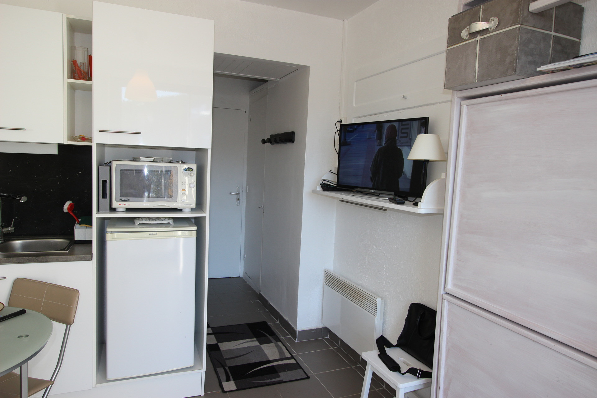 _lv_images__lot_0016190496_03_5875047