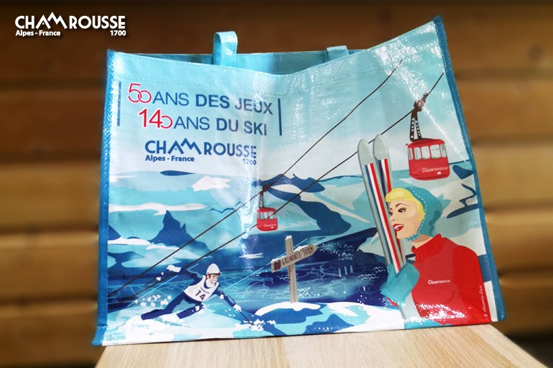 Chamrousse boutique souvenir sac course jeux olympiques grenoble 50 ans JO design chamrousse station montagne ski isère alpes france