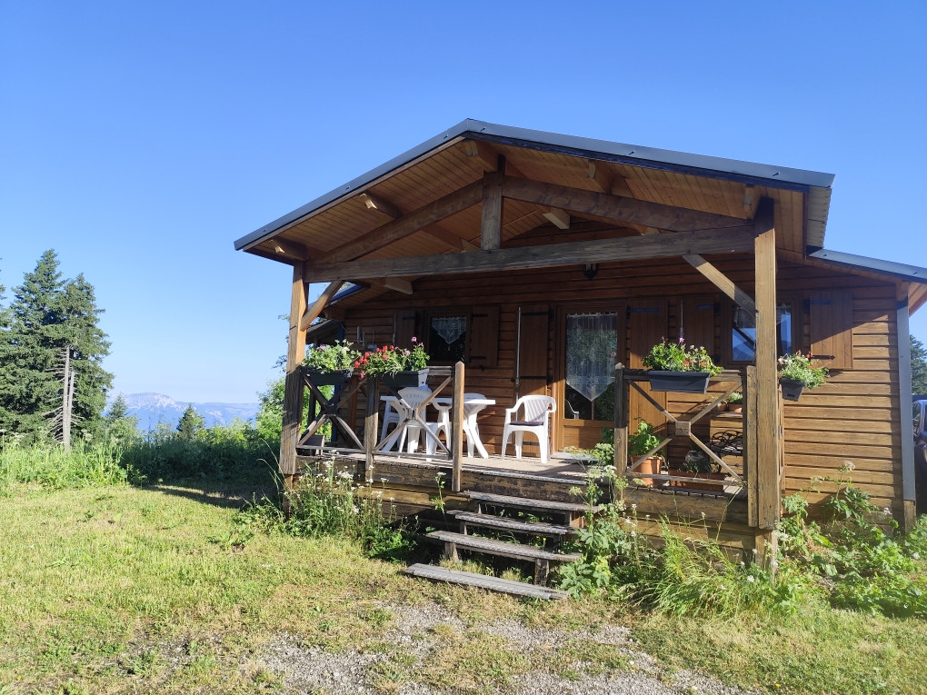Extérieur Le chalet des cimes 12 Chamrousse - © DR Chamrousse réservation location appartement 3 pièces 6 personnes 48m² Les gentianes RDC station ski montagne grenoble isère alpes France