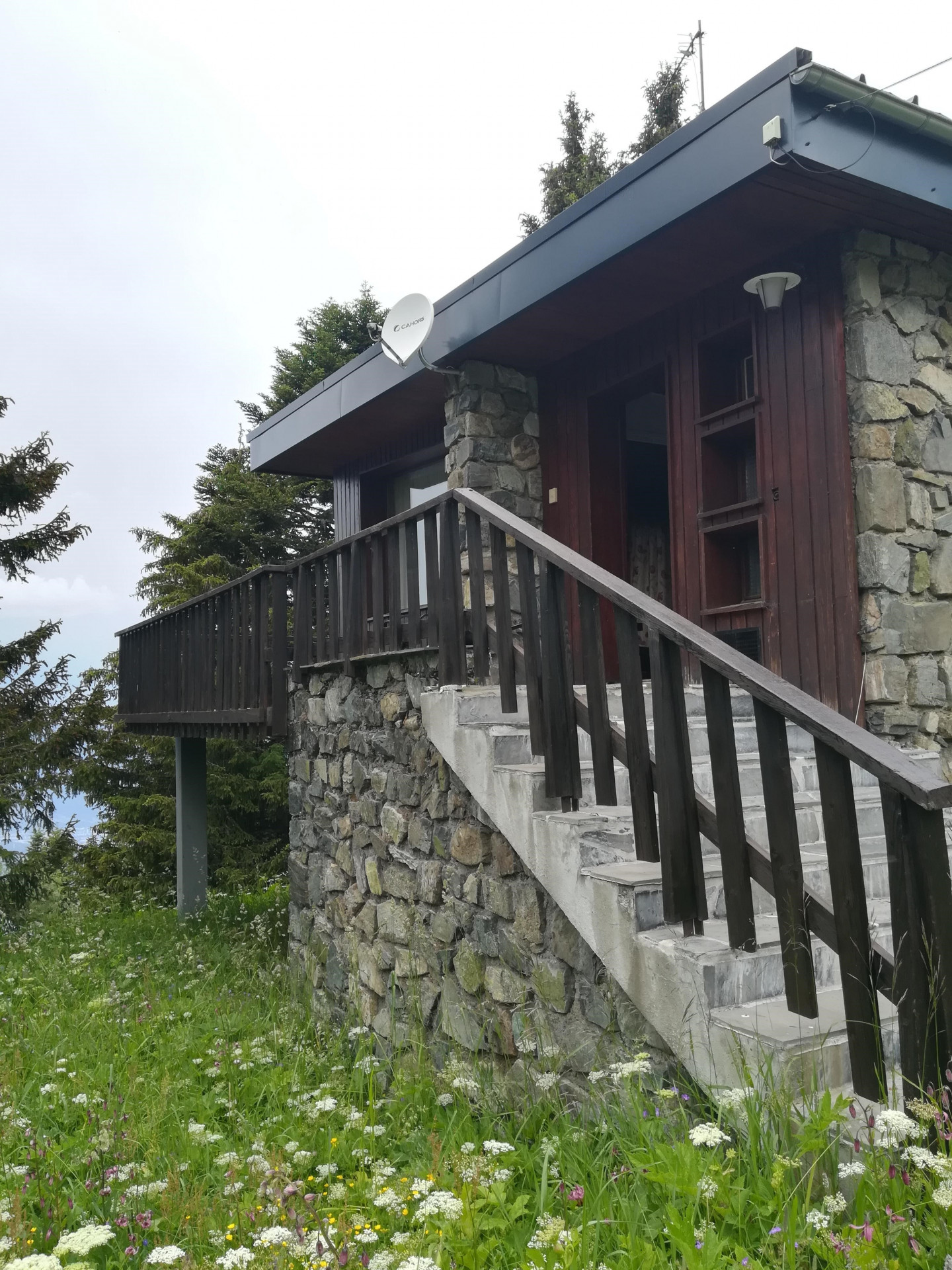 Chamrousse réservation location chalet 5 pièces, 6 personnes 80m² Le chalet le Tetras-Lyre  station ski montagne grenoble isère alpes France