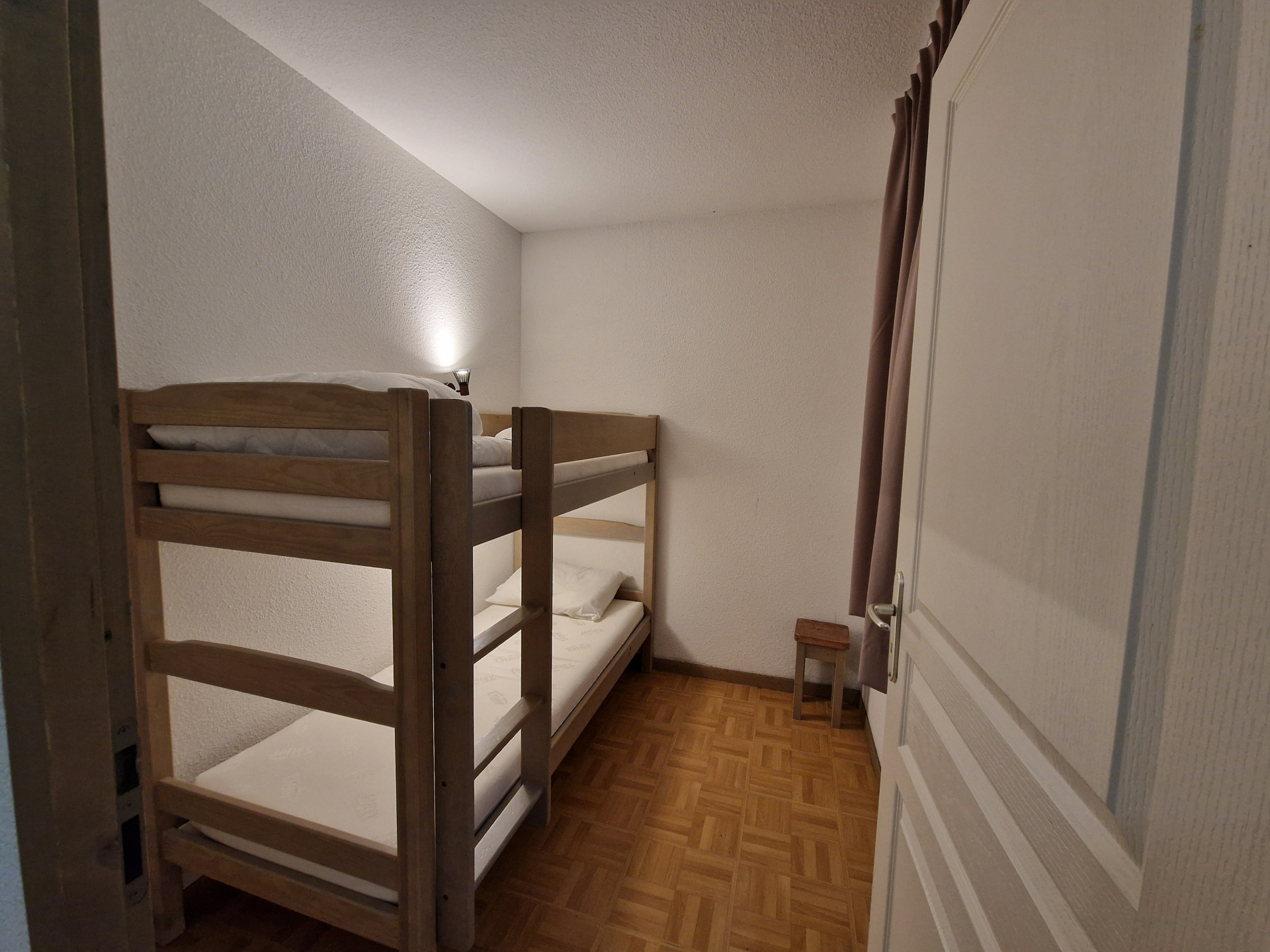 Chamrousse réservation location appartement 8 personnes 53m² ecrin des neiges station ski montagne grenoble isère alpes France