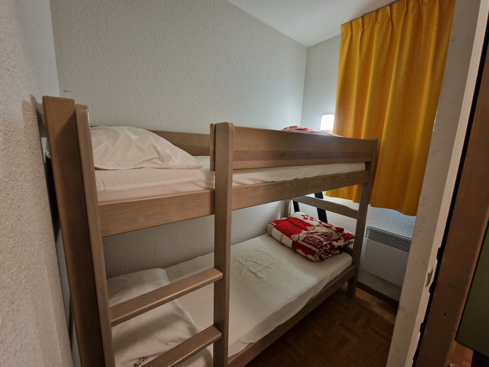 interieur-cabine-double-2pc6-l-ecrin-des-neiges-chamrousse