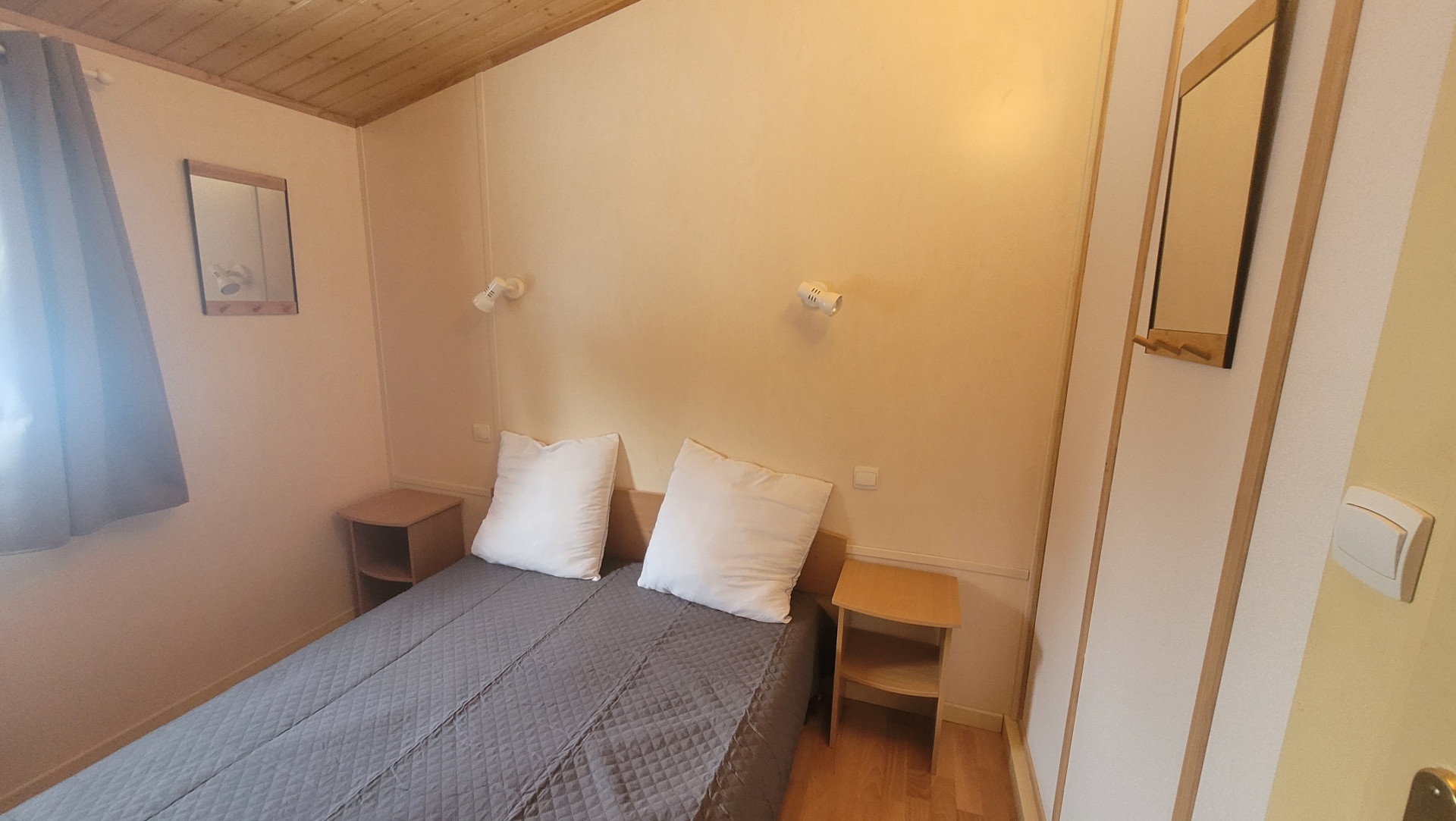 Intérieur chambre 1 Le Chalet des Cimes 38 Chamrousse