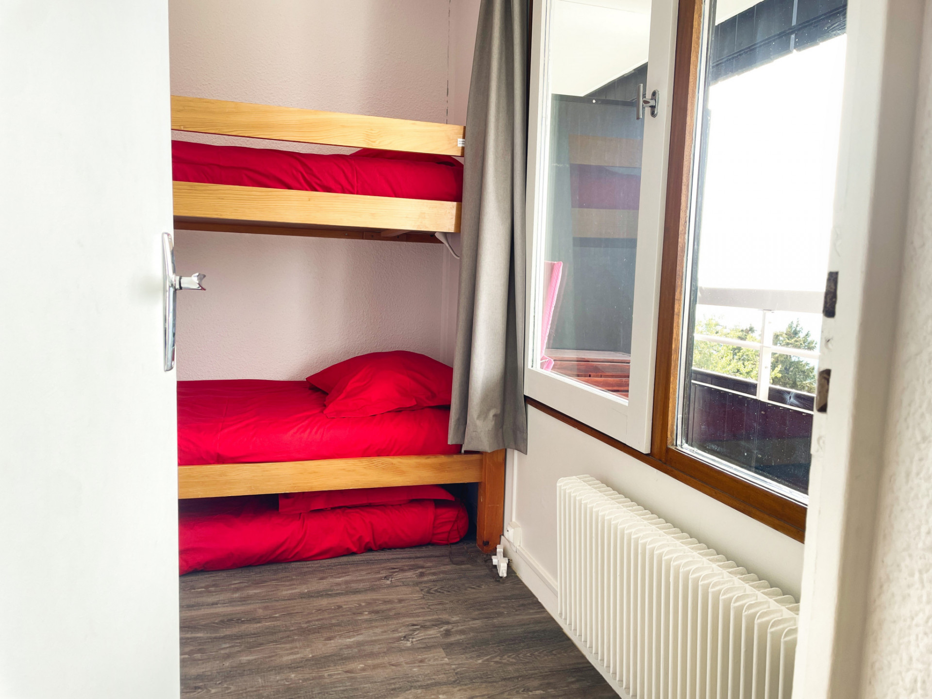 Intérieur chambre 2 2P5 Carline 201 Chamrousse