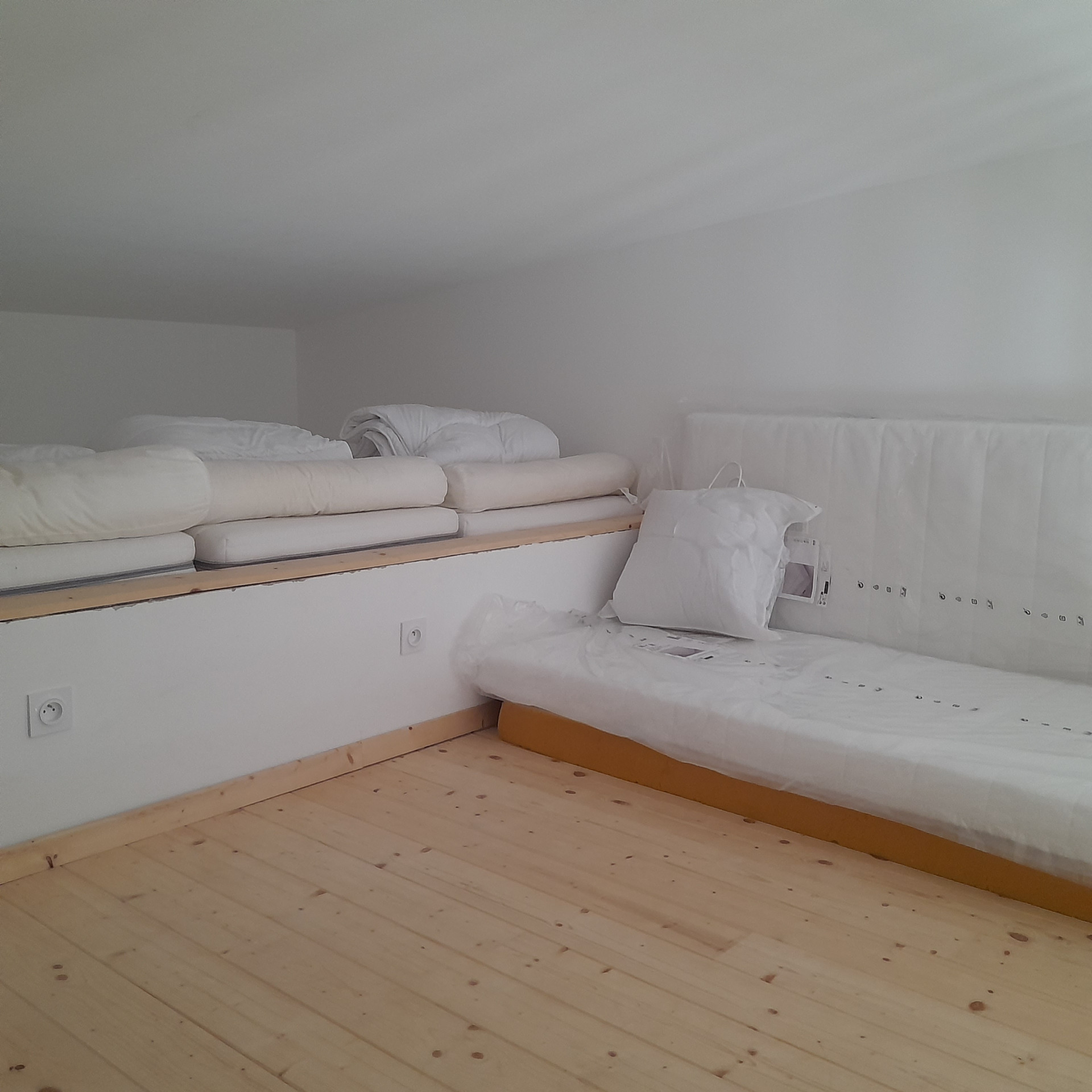 Intérieur chambre 2 chalet nounours Chamrousse Intérieur chambre 2 chalet nounours Chamrousse