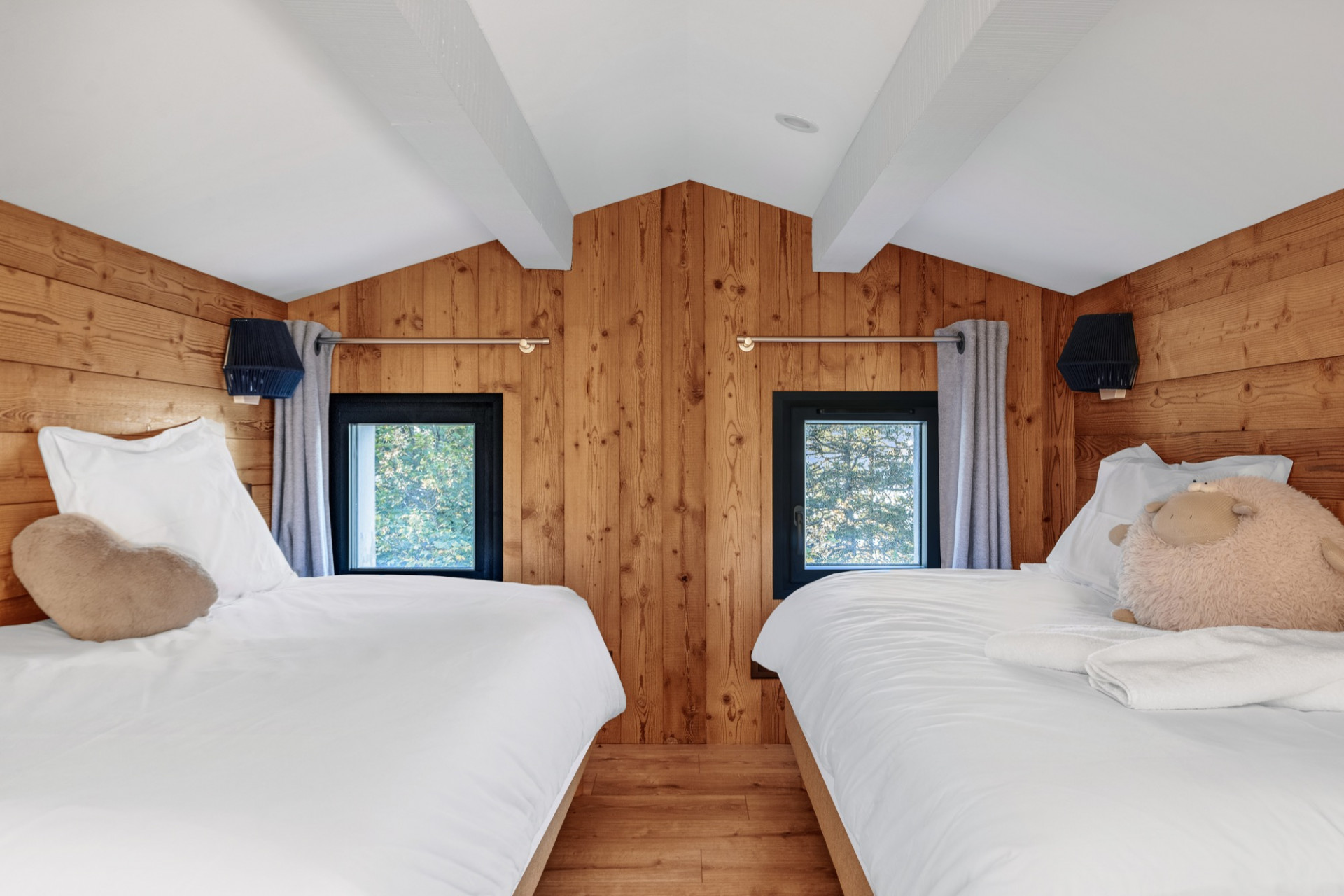 Chamrousse réservation location chalet 7 pièces, 15 personnes 150m² L'étincelle côté lac station ski montagne grenoble isère alpes France