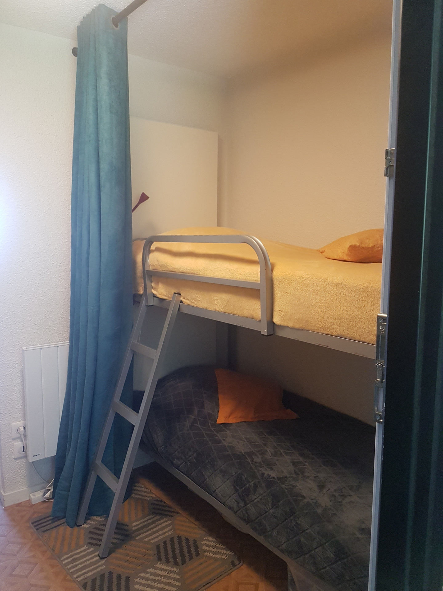 Chamrousse réservation location appartement 2 pièces 5 personnes  35m² Les Marmottes 412 station ski montagne grenoble isère alpes France