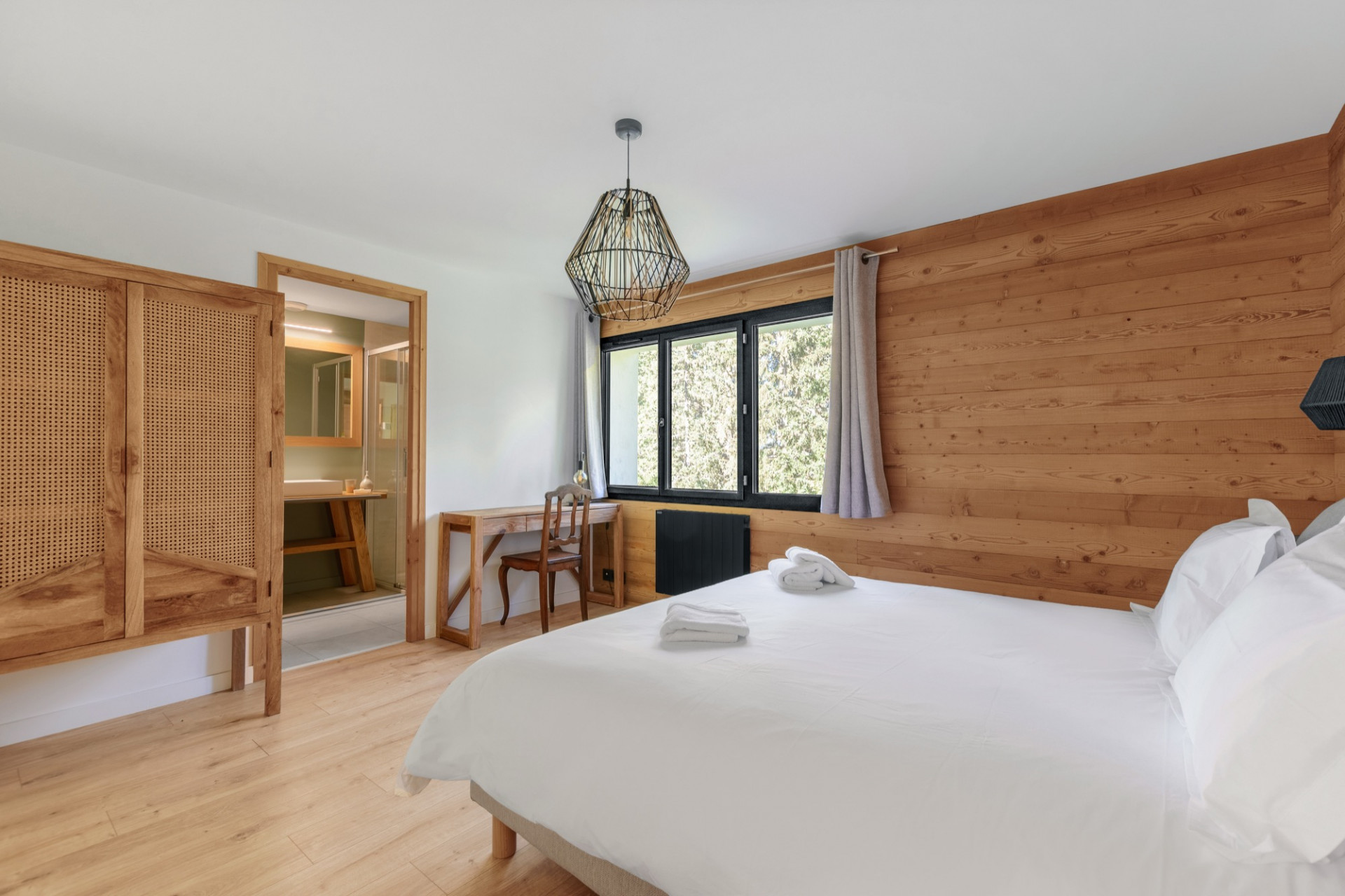 Chamrousse réservation location chalet 7 pièces, 15 personnes 150m² L'étincelle côté lac station ski montagne grenoble isère alpes France