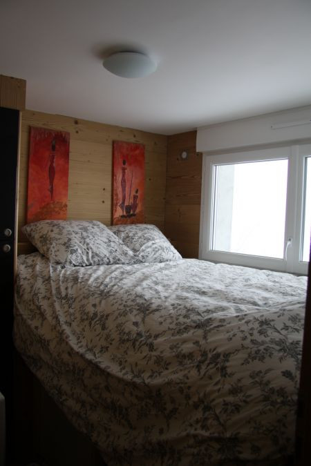 Intérieur chambre lit double Les Gentianes RDC Chamrousse Intérieur chambre lit double Les Gentianes RDC Chamrousse