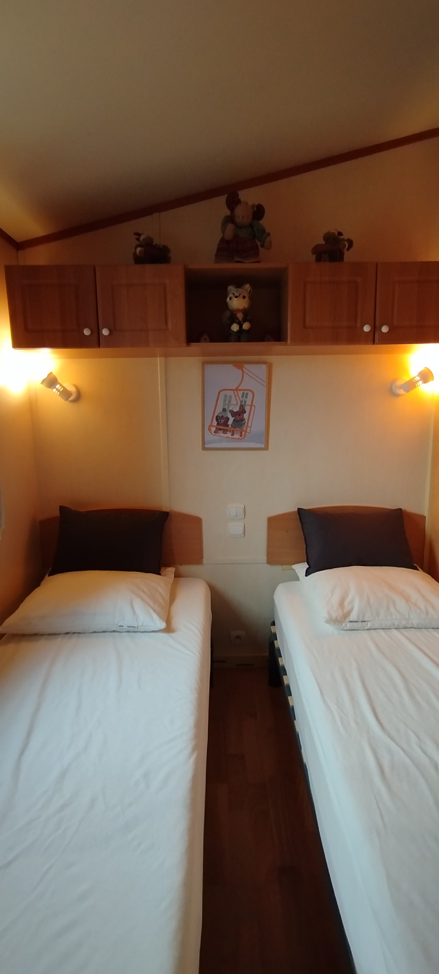 interieur-chambre-lits-simples-3p69-chalet-des-cimes-16-6410911 interieur-chambre-lits-simples-3p69-chalet-des-cimes-16-6410911