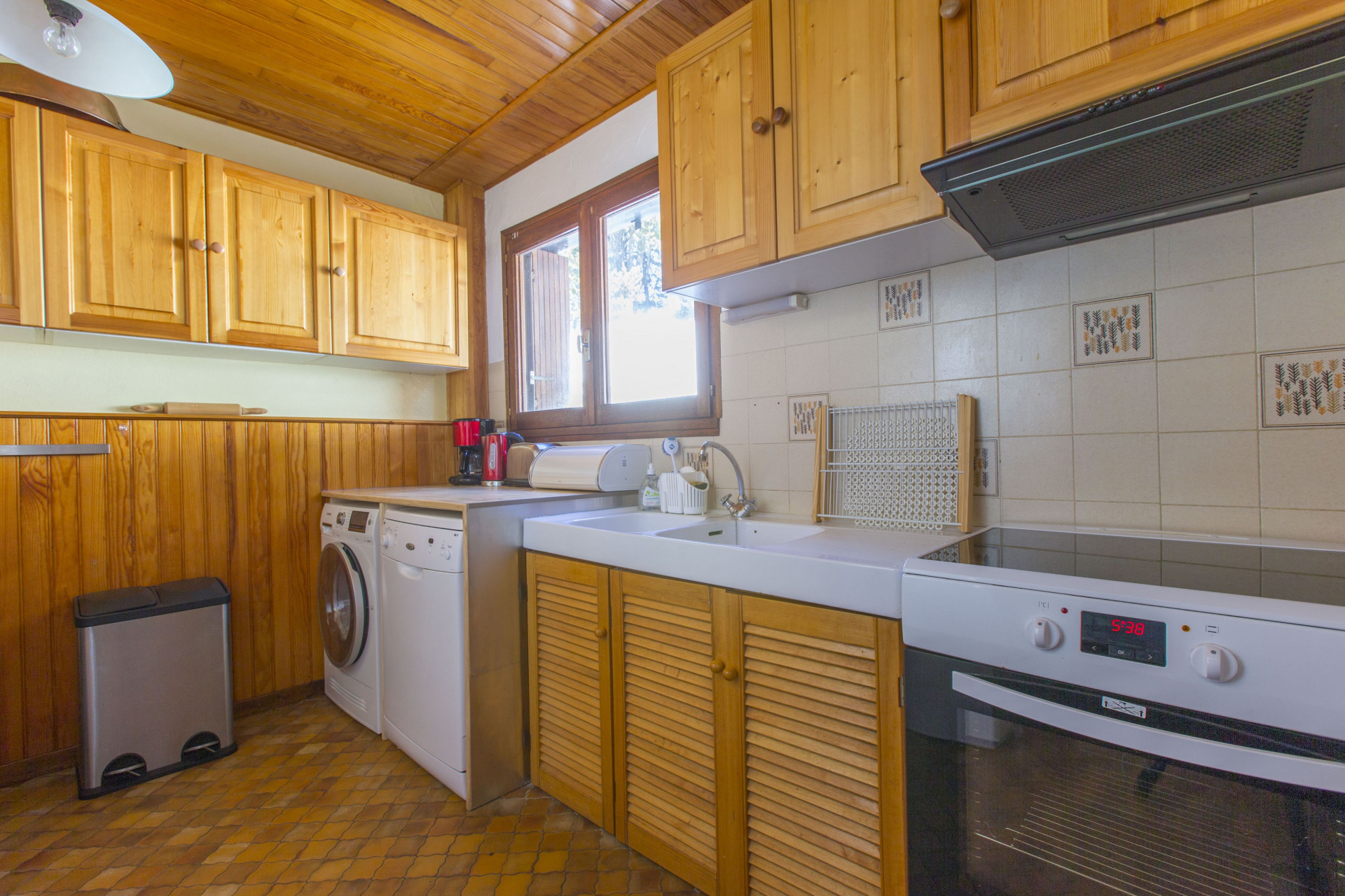 interieur-cuisine-2-chalet-artemis-6455289