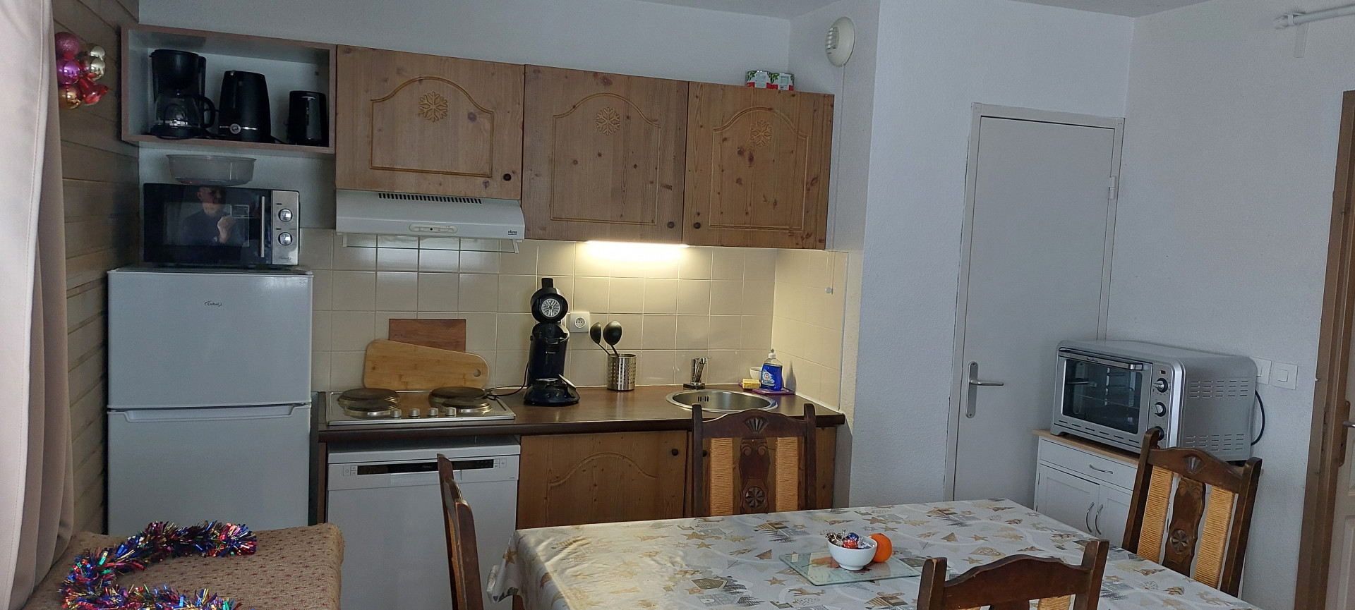 Intérieur cuisine Ecrin des neiges Chamrousse