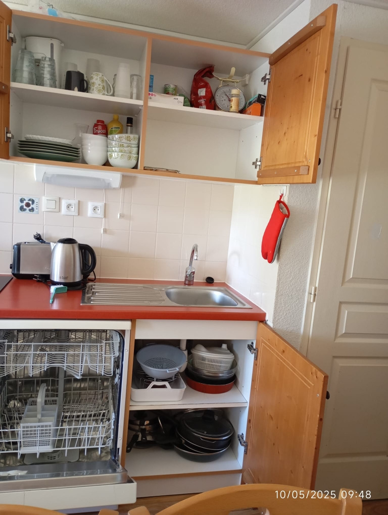 Intérieur cuisine Les Arolles A02 Chamrousse