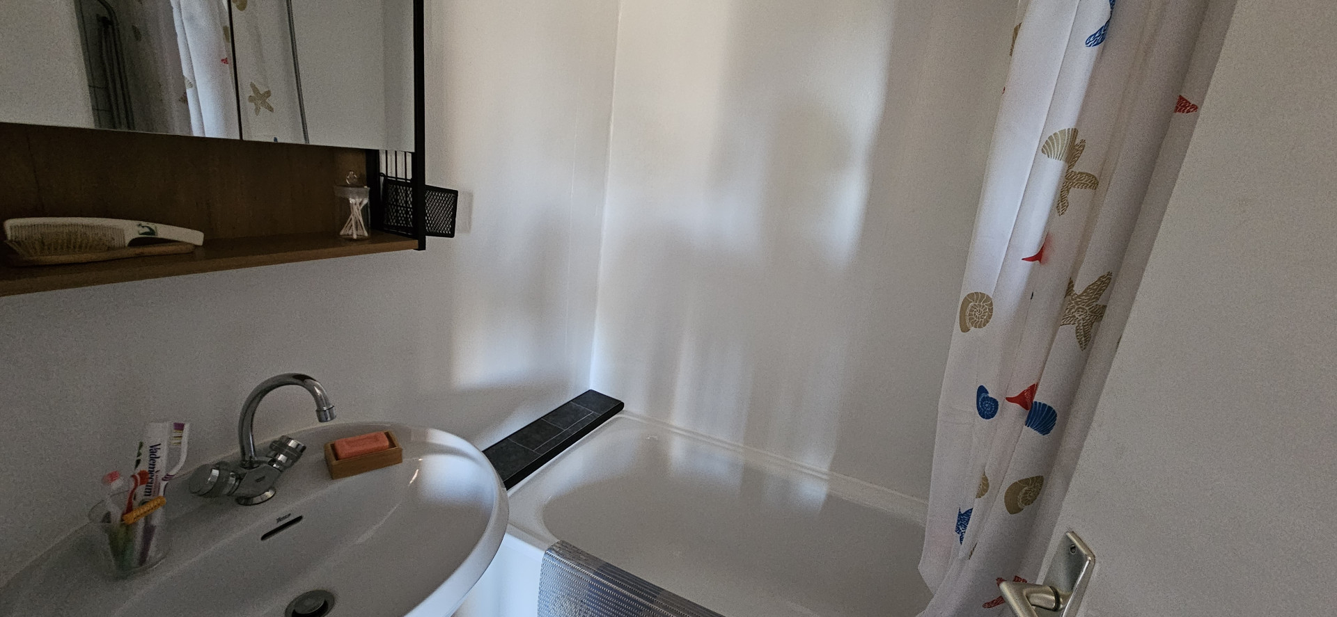 Chamrousse réservation location 3 pièces 8 personnes 40m² Edelweiss ski montagne Grenoble Isère alpes France