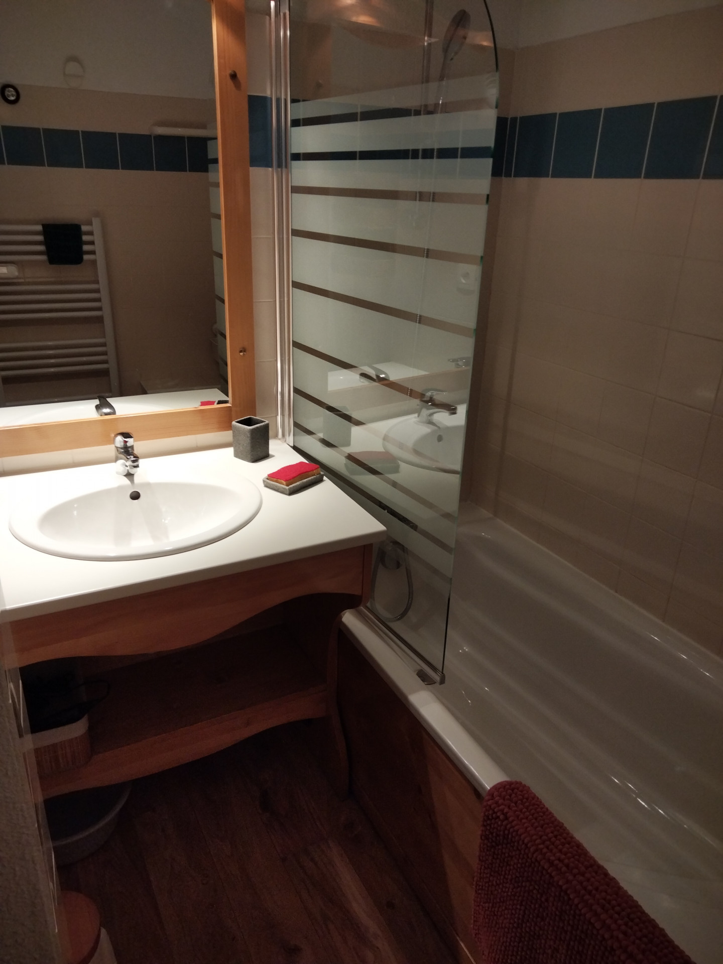 Chamrousse réservation location appartement 2 pièces 6 personnes 34m² L'Aster A15 station ski montagne grenoble isère alpes France