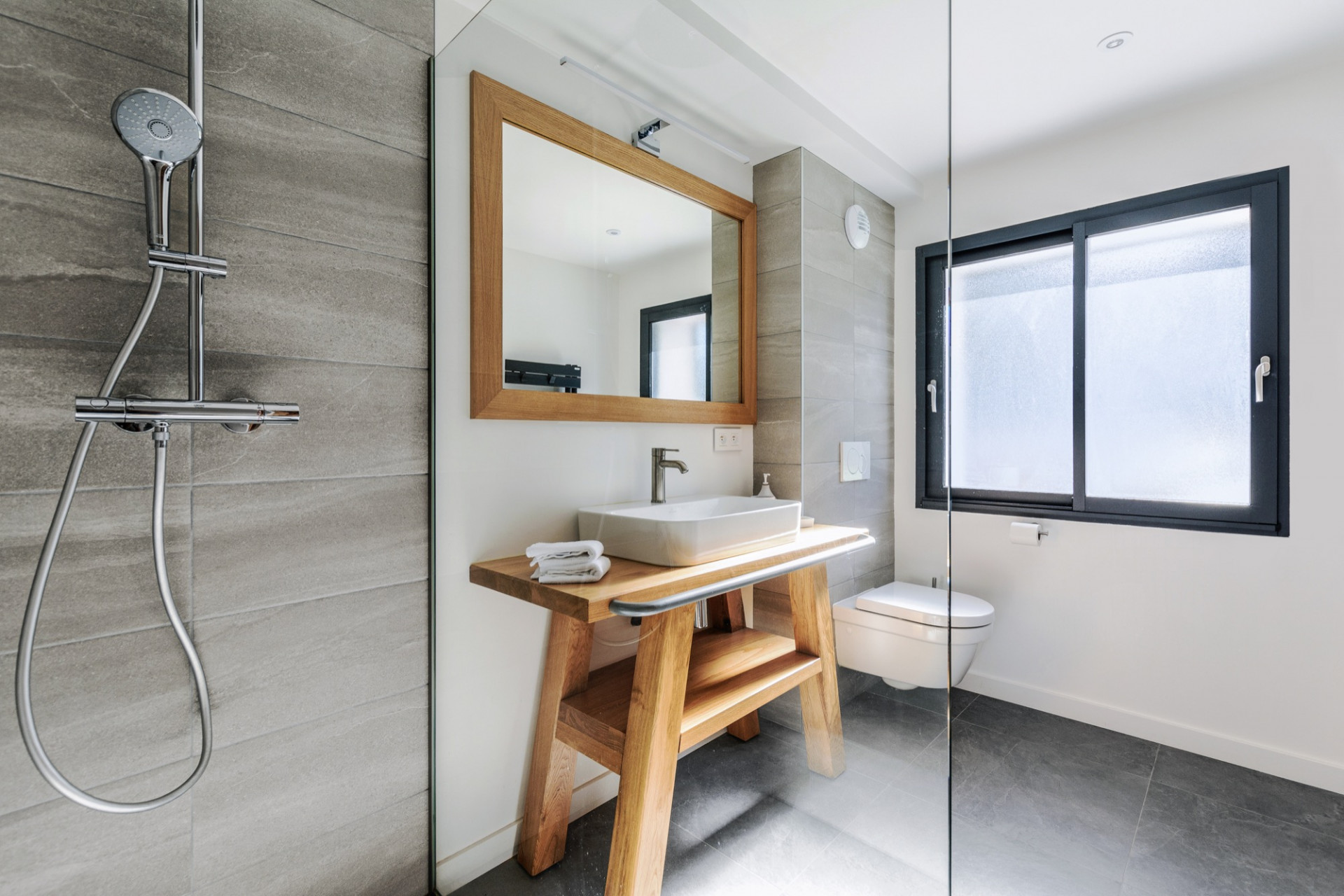 Chamrousse réservation location chalet 7 pièces, 10 personnes 125m² L'étincelle côté forêt station ski montagne grenoble isère alpes France