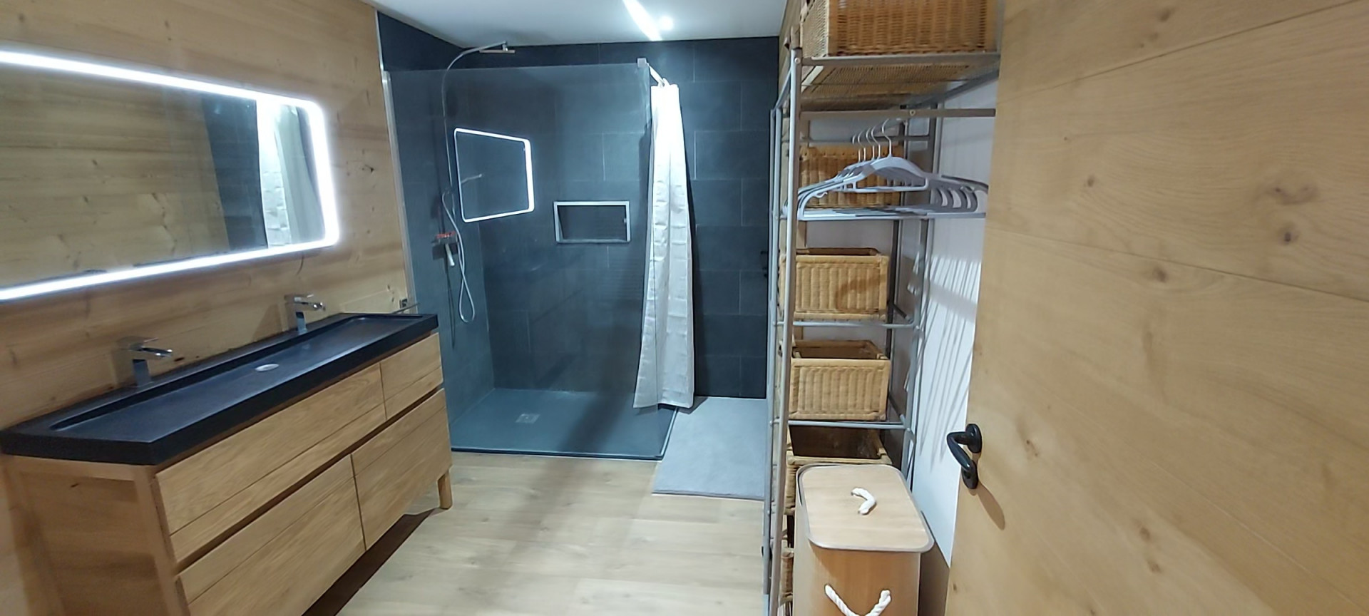 Intérieur salle de bain Le Joyau de l'Hermine Chamrousse 3