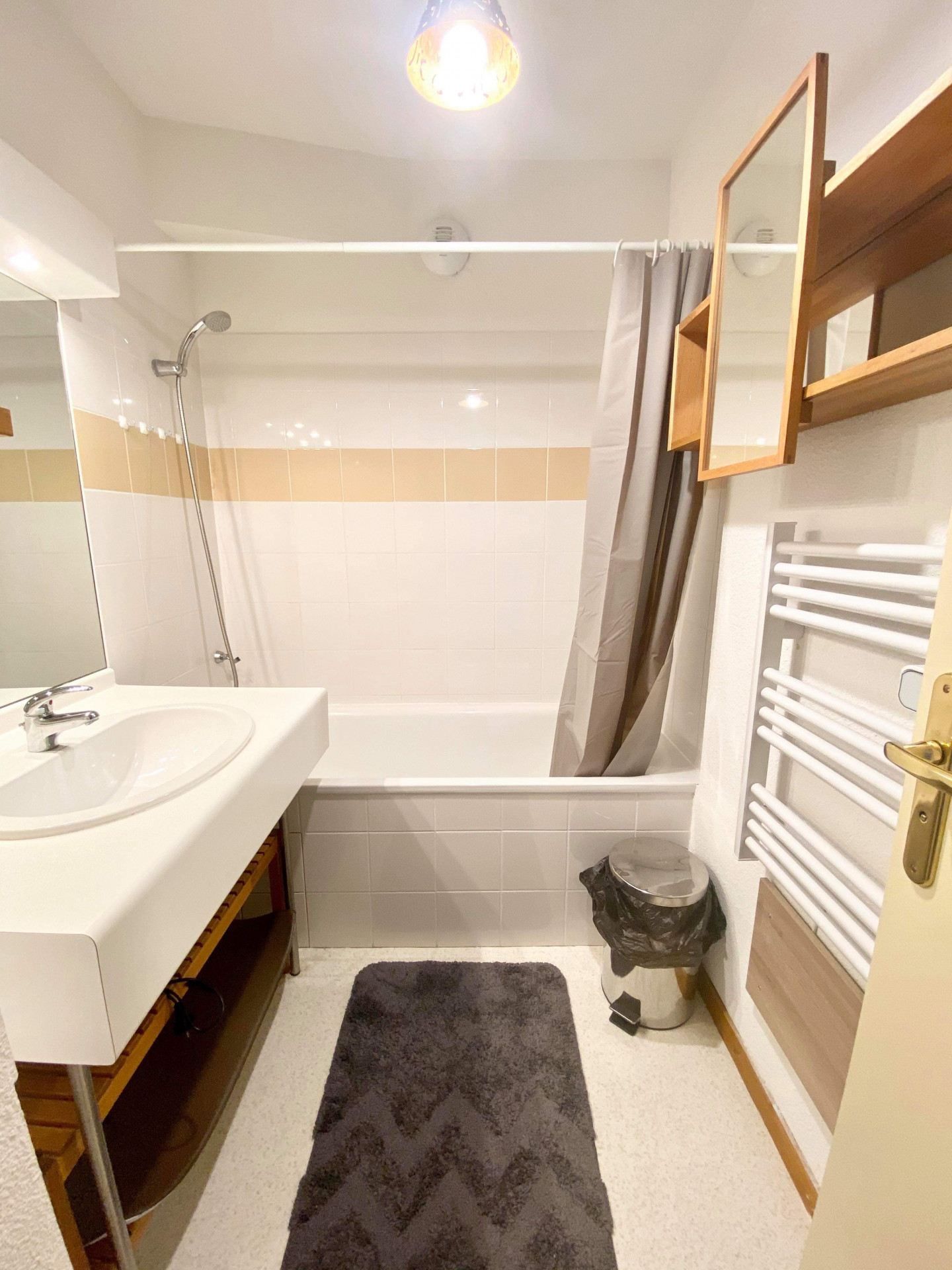 Intérieur salle de bain Le Vernon 6 Chamrousse