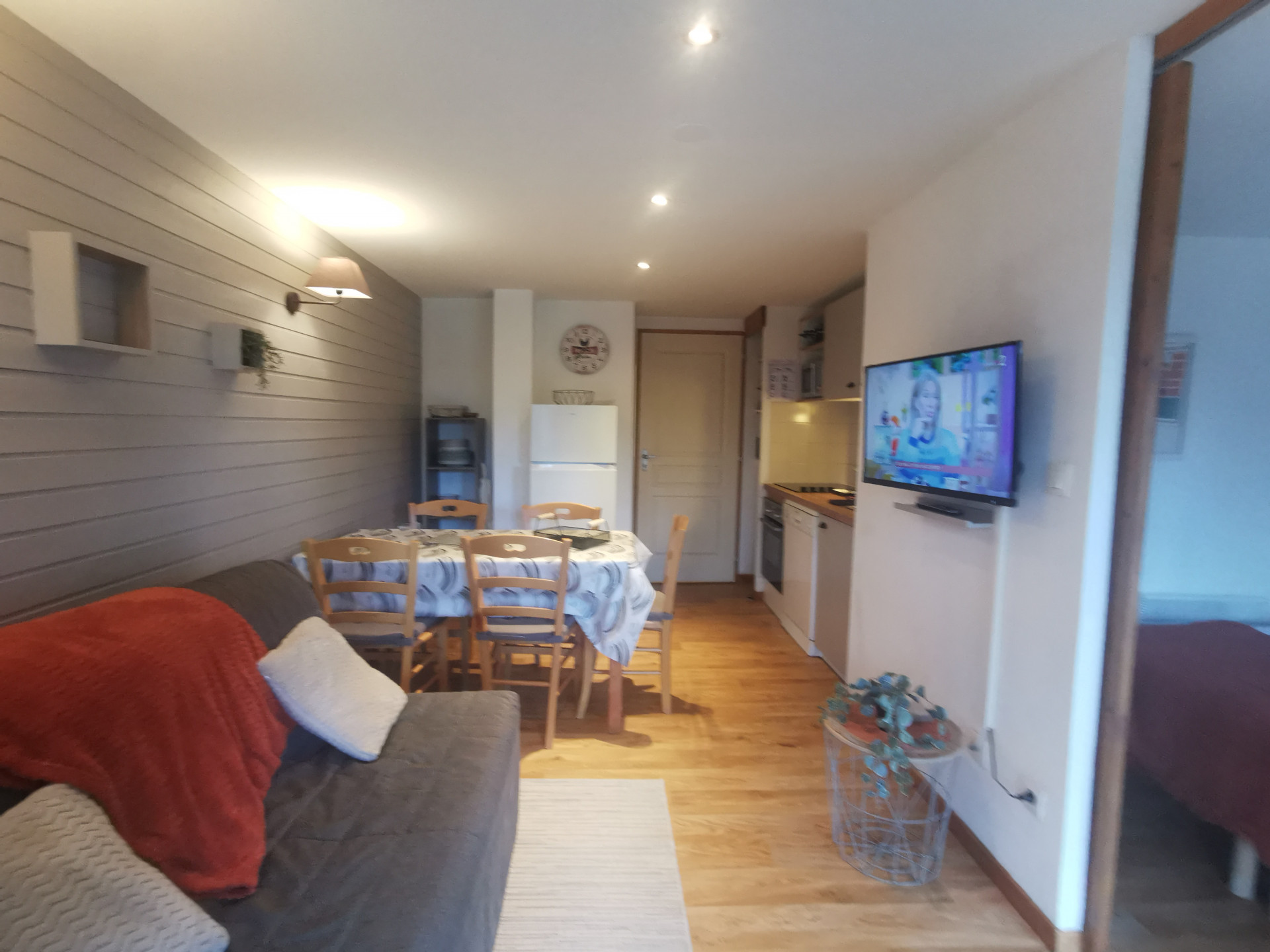 Chamrousse réservation location appartement 2 pièces 6 personnes 34m² L'Aster A15 station ski montagne grenoble isère alpes France