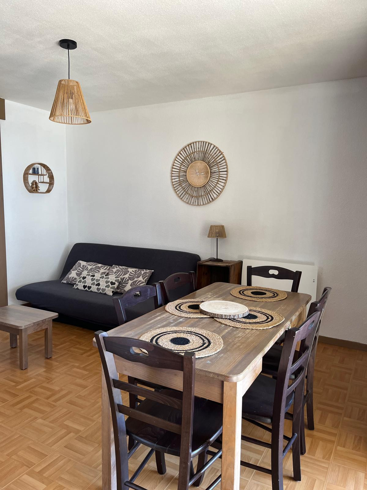 Intérieur salon-séjour l'Ecrin des neiges B12