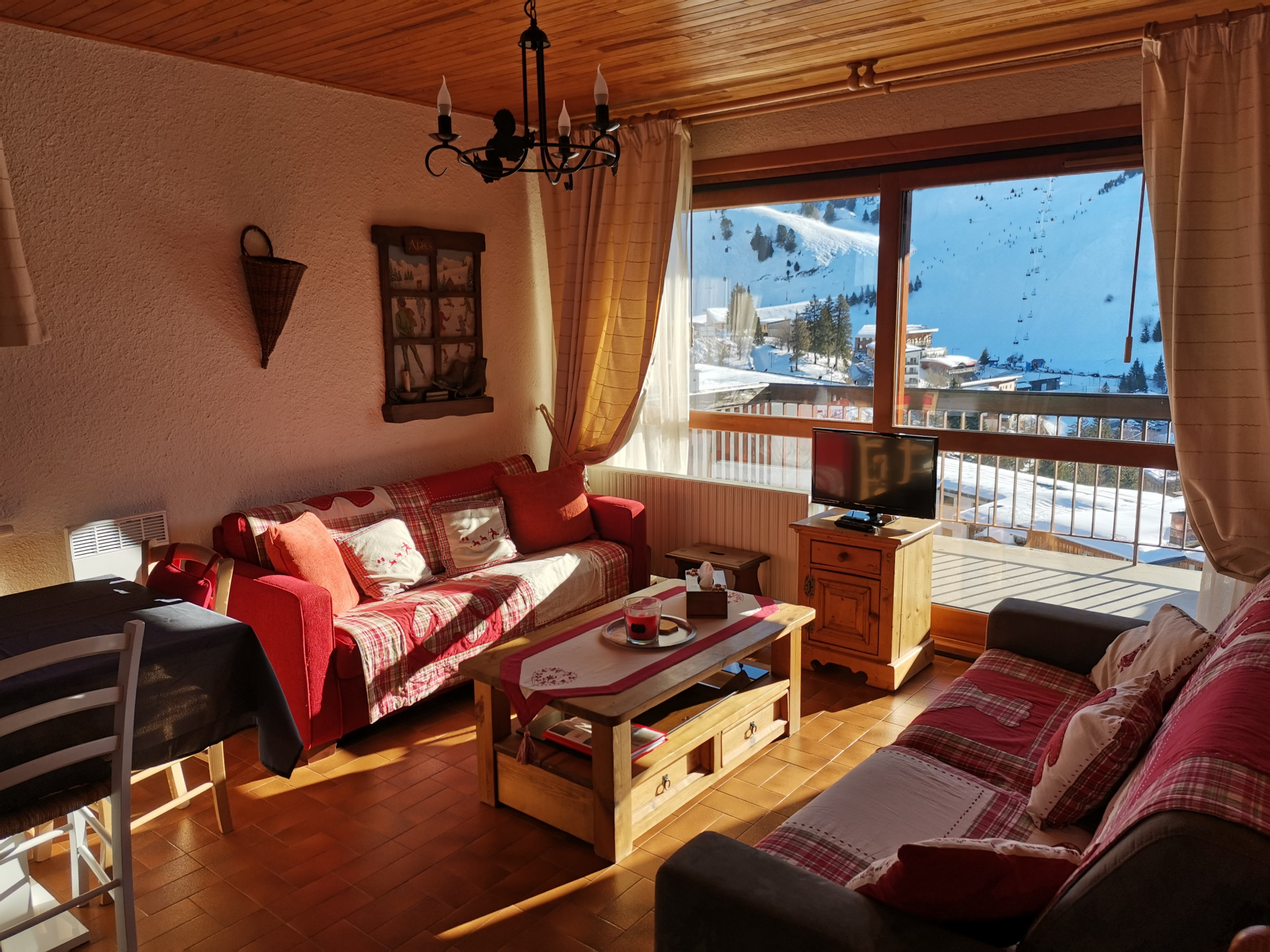 Intérieur salon séjour Le Cap 2000 506 Chamrousse Intérieur salon séjour Le Cap 2000 506 Chamrousse