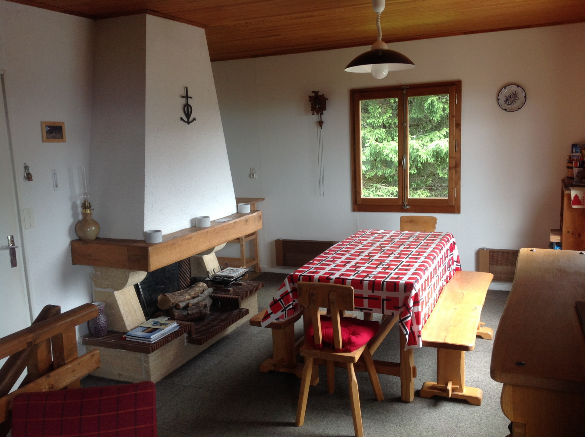 Intérieur salon séjour Le Chalet les Airelles Chamrousse - © DR Chamrousse réservation location chalet 5 pièces, 10 personnes 100m² Le chalet les Airelles station ski montagne grenoble isère alpes France