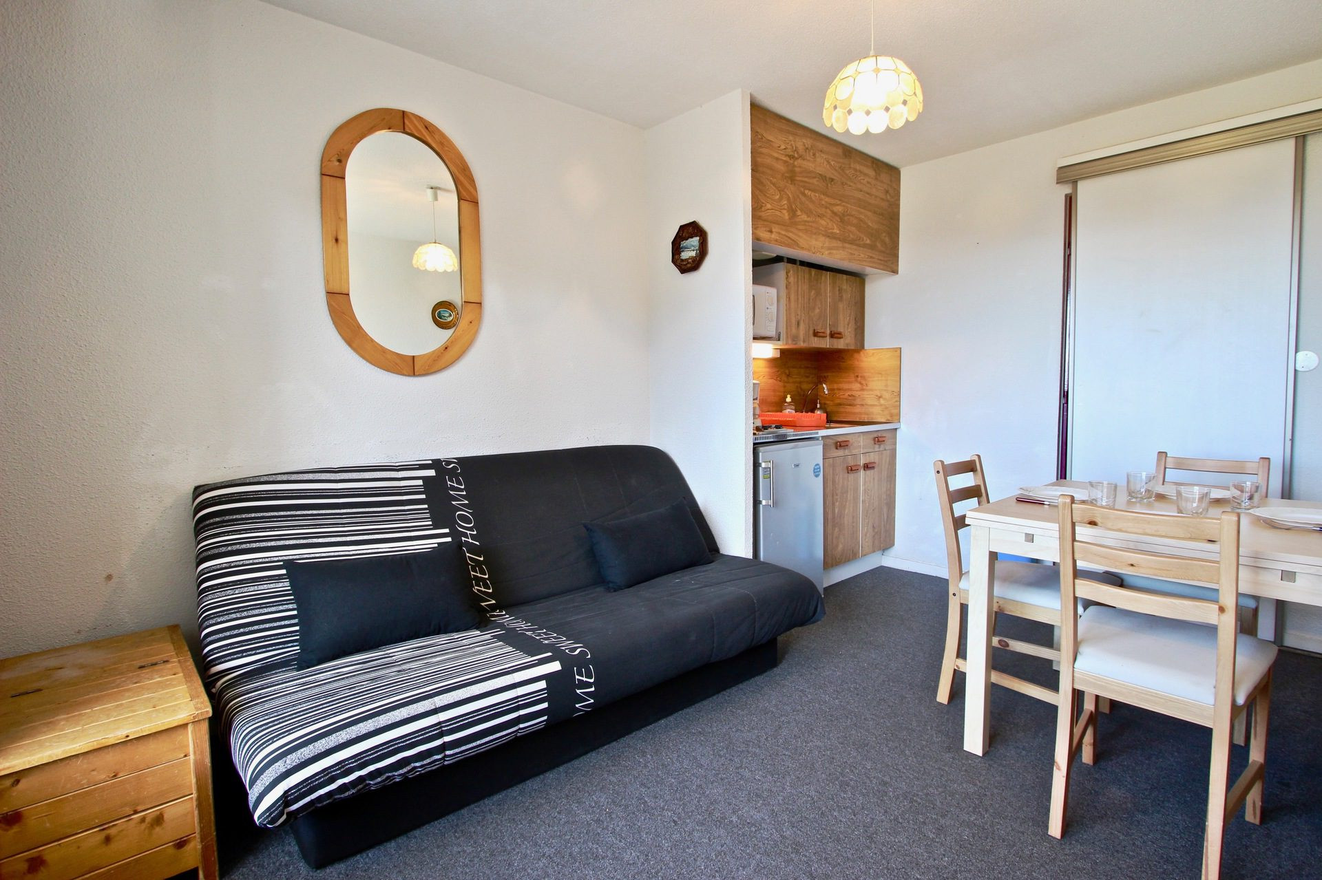 Chamrousse réservation location appartement studio 5 personnes 25m² Les marmottes 214 station ski montagne grenoble isère alpes France