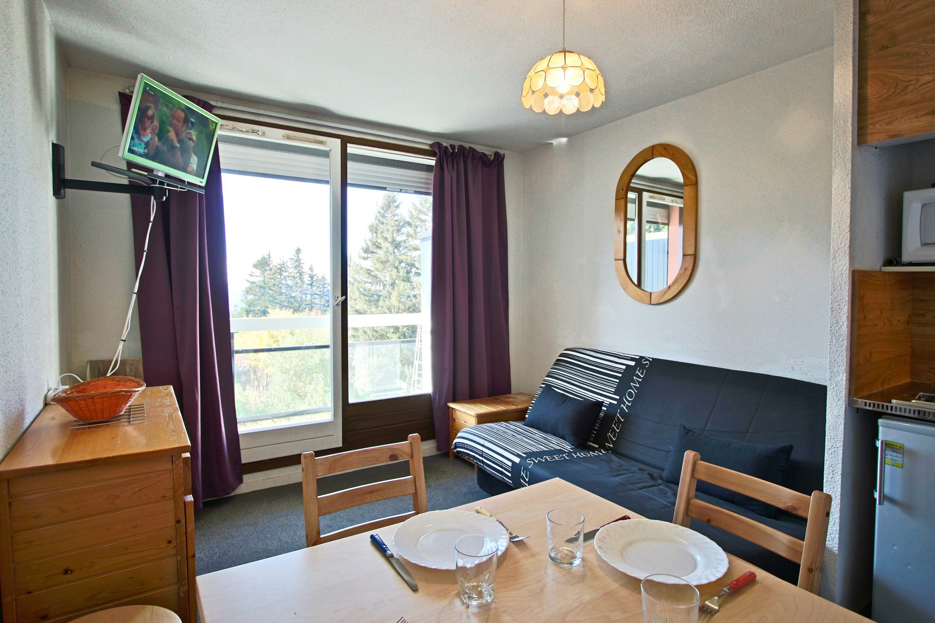 Chamrousse réservation location appartement studio 5 personnes 25m² Les marmottes 214 station ski montagne grenoble isère alpes France