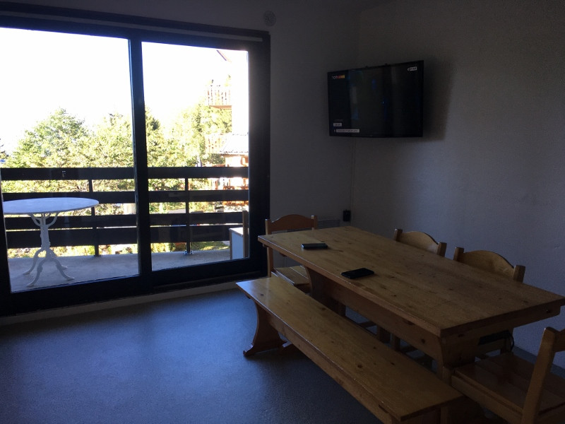 Intérieur salon séjour Les vans 10 Chamrousse - © DR Chamrousse réservation location appartement 2 pièces 6 personnes 42m² Les vans 10 station ski montagne grenoble isère alpes France