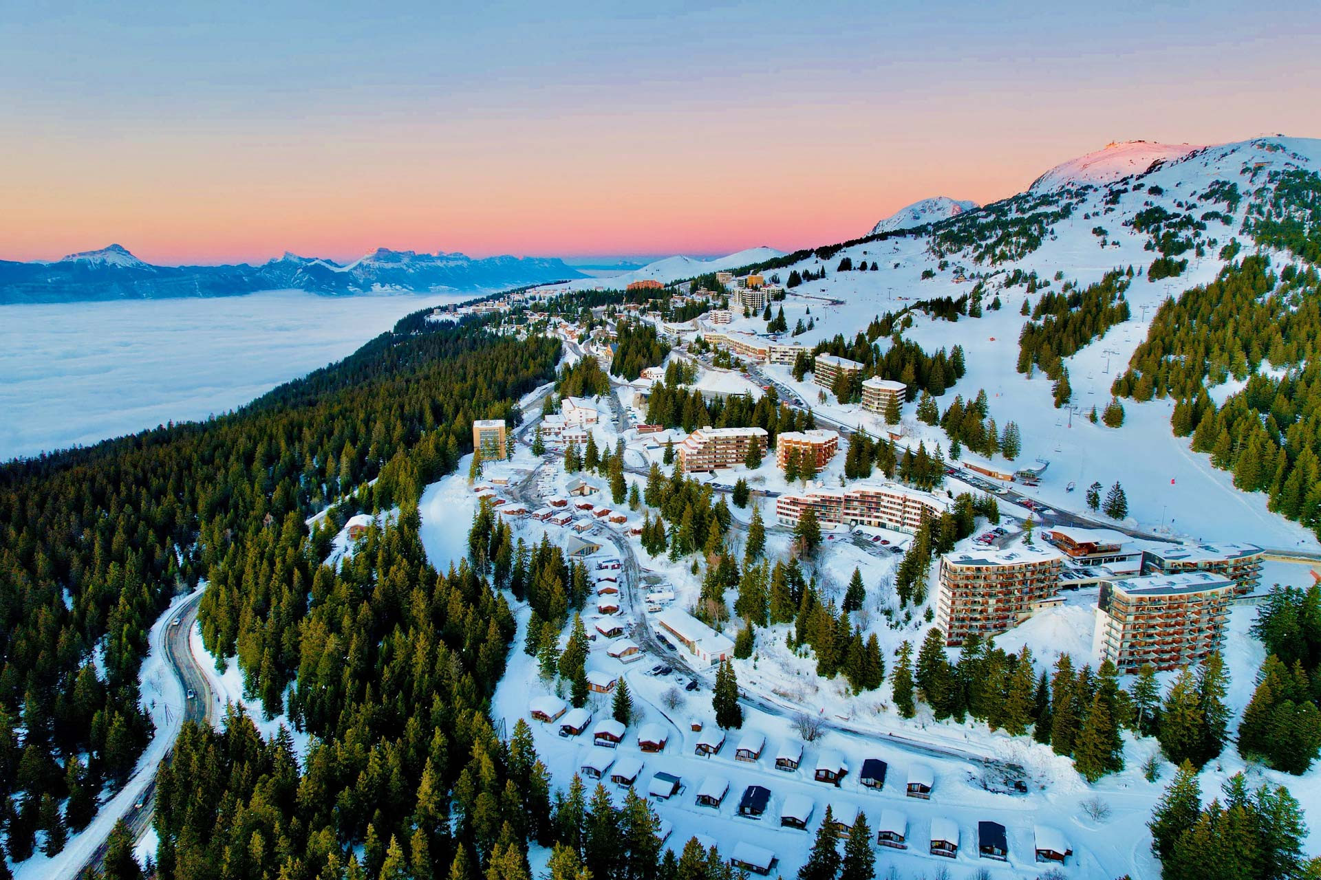 Chamrousse vacances aventure sportive et bien-être montagne hiver station ski montagne grenoble isère lyon rhone alpes france