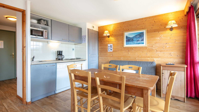 Lesvillagesdubachat-D31Silenes_04