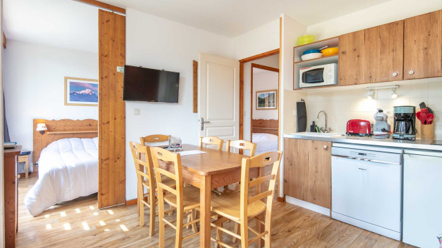 Lesvillagesdubachat-D11Silenes-05