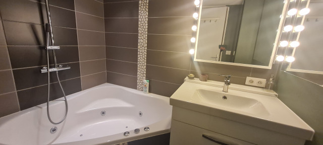 20221203-172100-2675472 20221203-172100-2675472