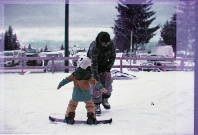 Gabriel Bessy snowboard initiation 3 years Chamrousse