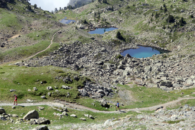 Trails of Belledonne-Chamrousse lakes