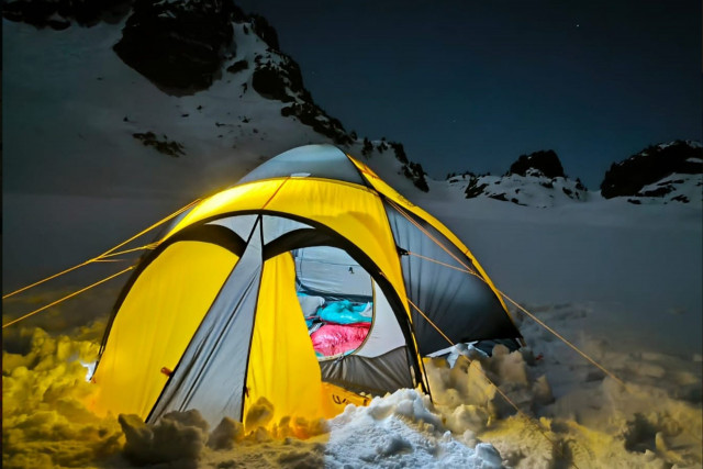 Bivouac on ice Chamrousse