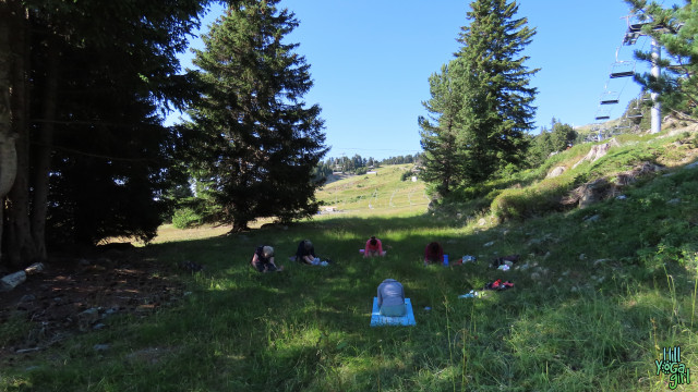 Natur'yoga Chamrousse - © HILL YOGA GIRL Natur'yoga Chamrousse