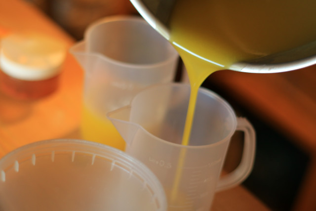 Chamrousse soap making - © Laurie Hernandez Chamrousse soap making