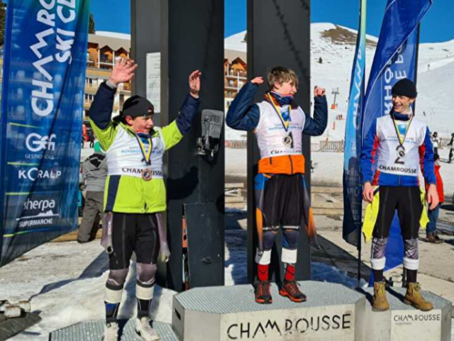 Coupe d'argent trophée Banque Populaire Chamrousse - © Chamrousse Ski Club Coupe d'argent trophée Banque Populaire Chamrousse