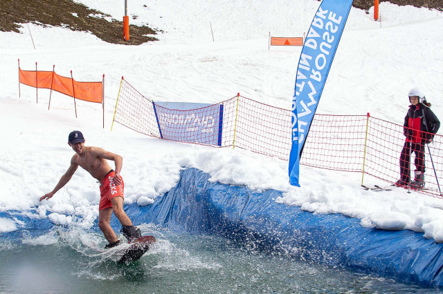 Chamrousse waterslide - © CH - OT Chamrousse Chamrousse waterslide