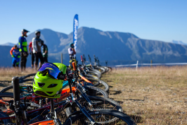 Start of the Croix de Chamrousse mountain bike derby