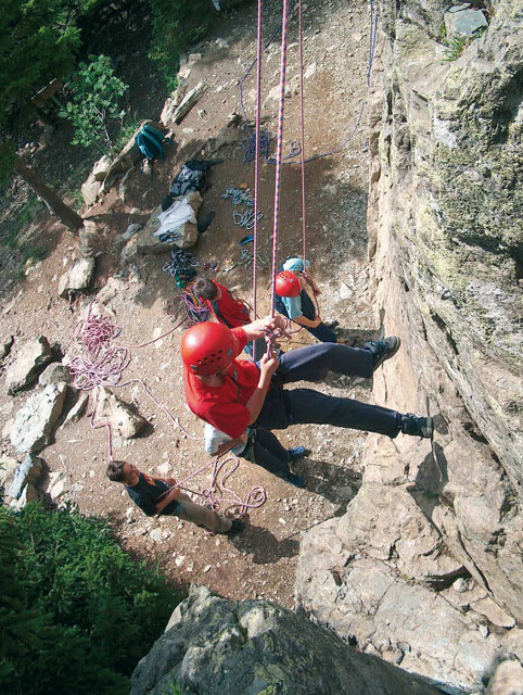 Initiation escalade Chamrousse - © Bureau des guides Chamrousse Initiation escalade Chamrousse