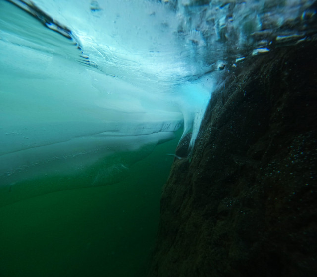 Ice diving